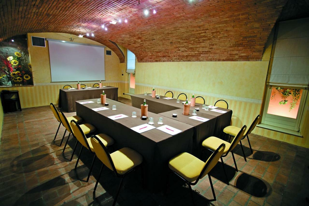 Alla Rocca Hotel Conference&Restaurant Bazzano Esterno foto